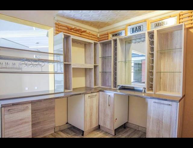 3 BEDROOM HOUSE FOR SALE IN KARENPARK